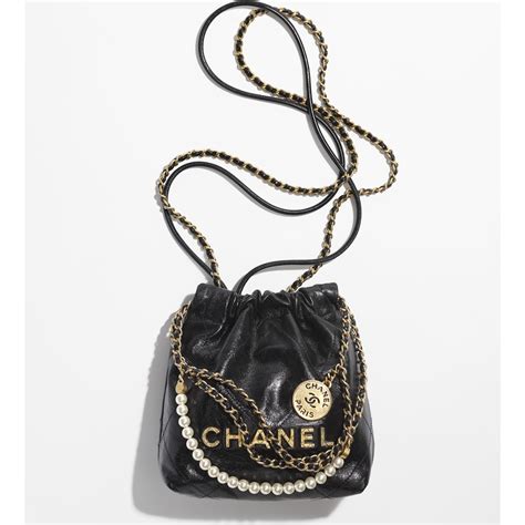 CHANEL 22 Mini Handbag.